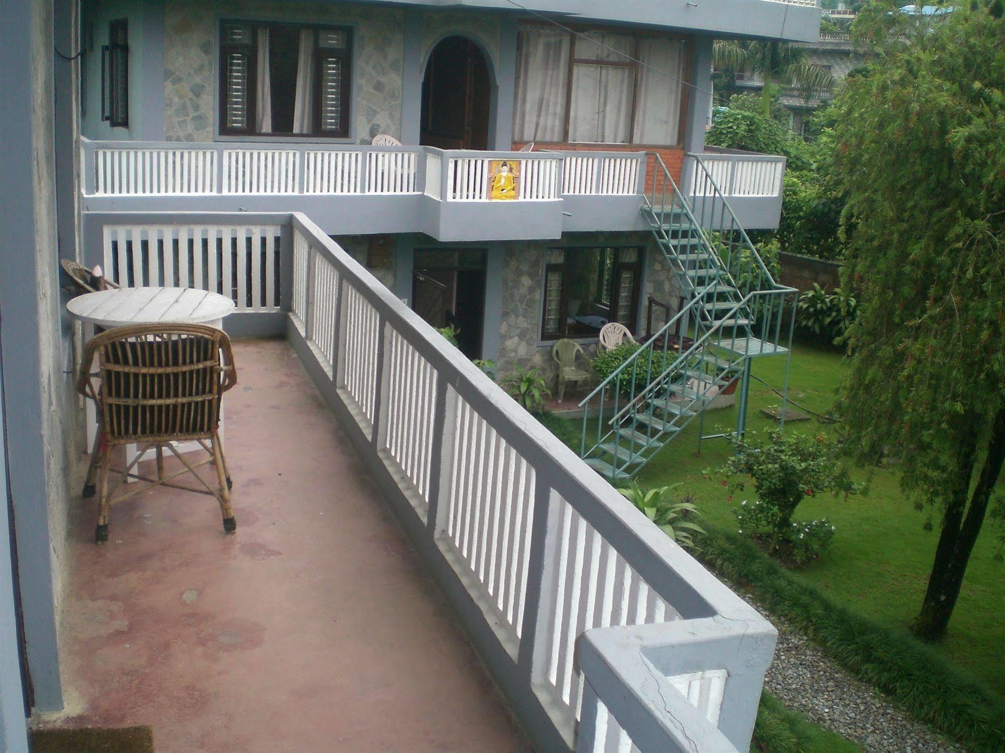 Hotel Mandala Pokhara Exterior photo