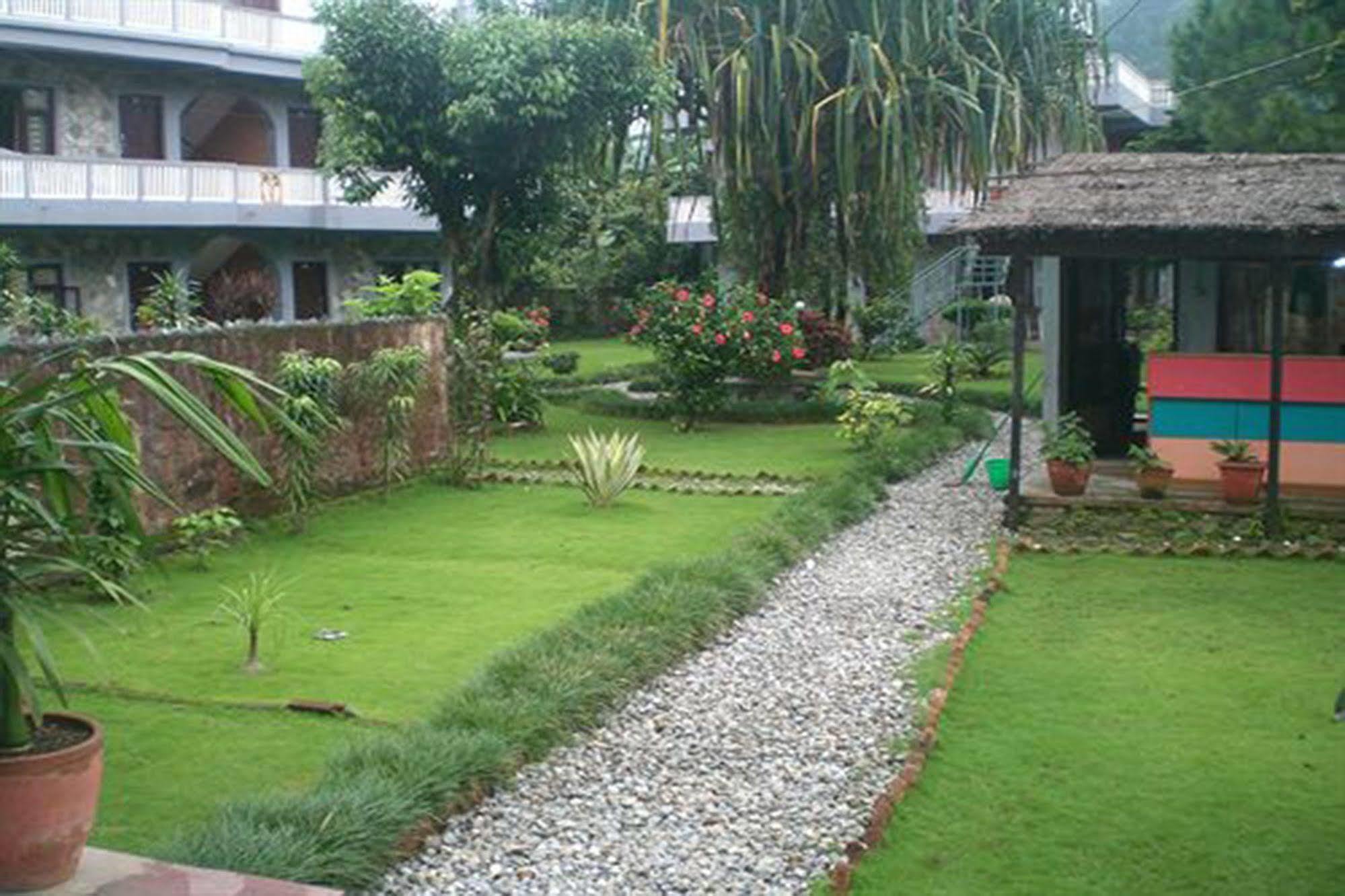 Hotel Mandala Pokhara Exterior photo